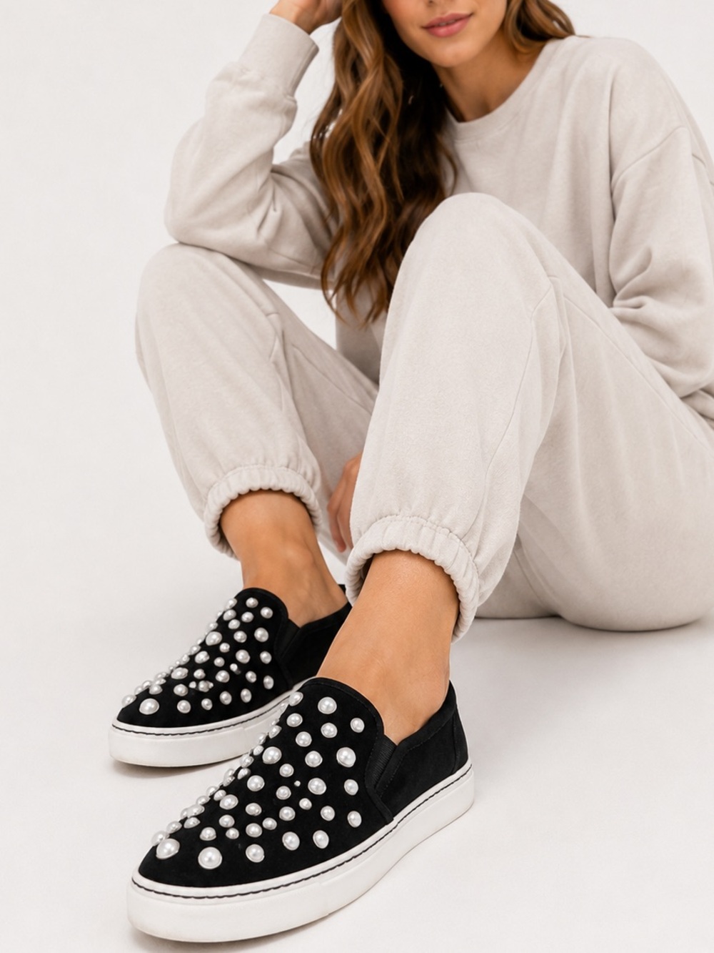 Alice + Olivia Black Leather Pearl Embellished Platform Slip On Sneakers 40